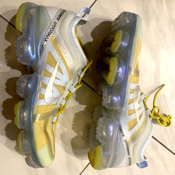 mustard vapormax